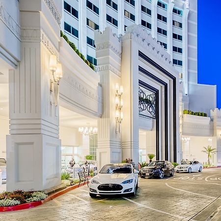 The Commerce Casino & Hotel Exterior foto